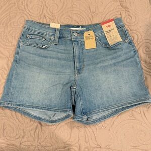 Light Wash Denim Women’s Shorts